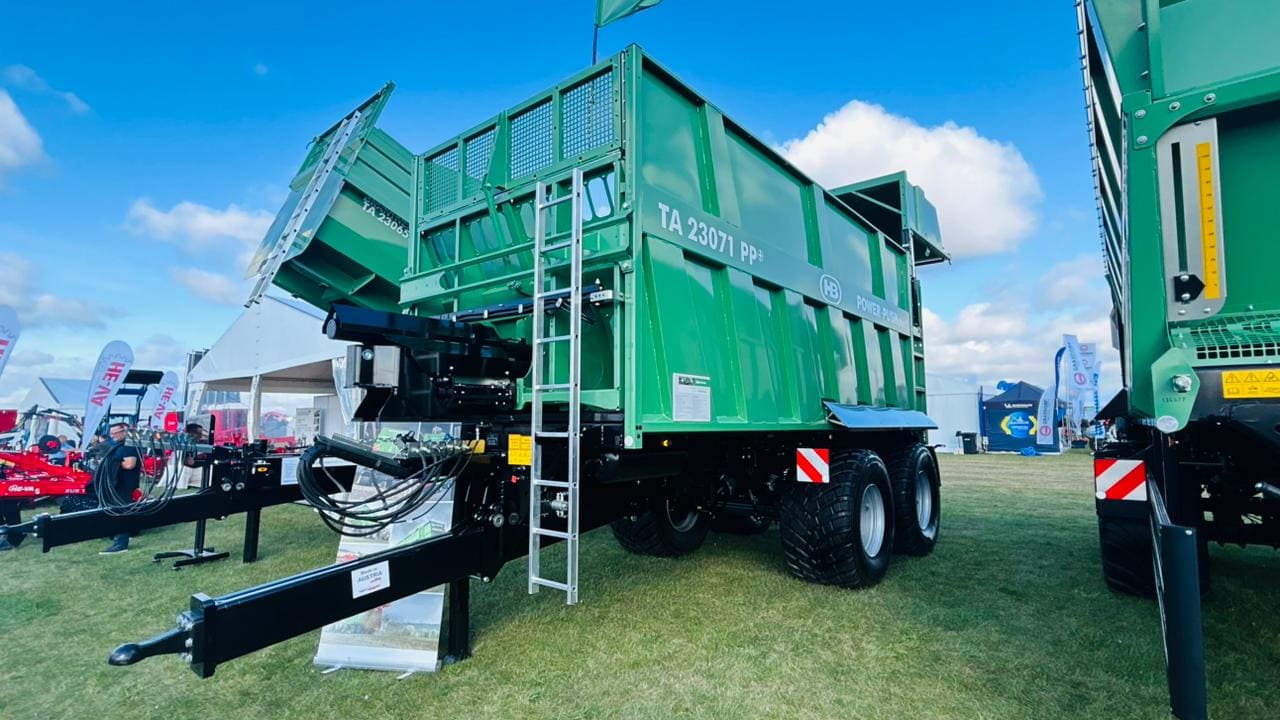 710/50 R26.5 FLR 333 SB flotation tyres