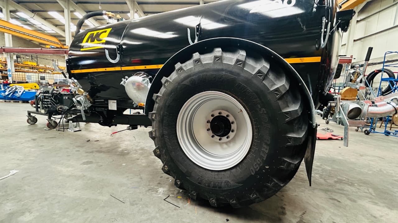 MRL 800/65R32 RRT 650 MEGA SOL